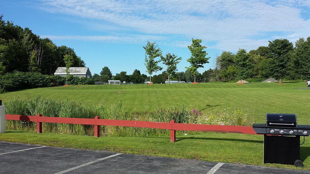 Pleasant Night Inn- Carthage Ny Exterior foto