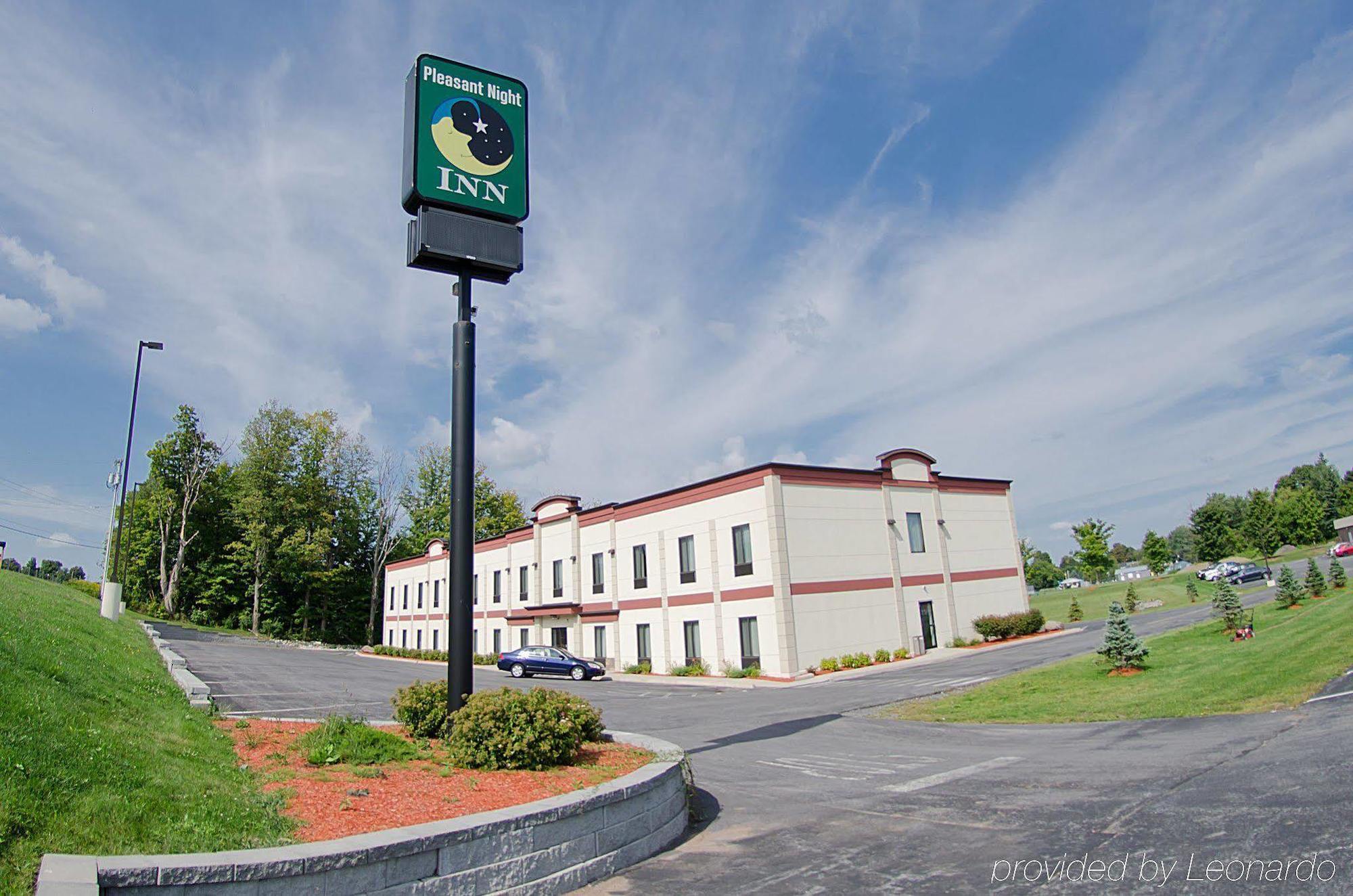 Pleasant Night Inn- Carthage Ny Exterior foto